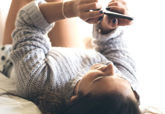 Skin Care Tips for Lazy Girls 960x666 - Article | Environ Skin Care